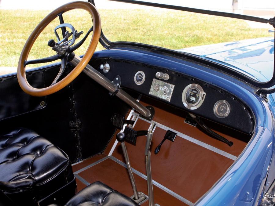 Торпедо Abbott-Detroit Model 6-44 Roadster 1917 года  (фото 4 из 10)
